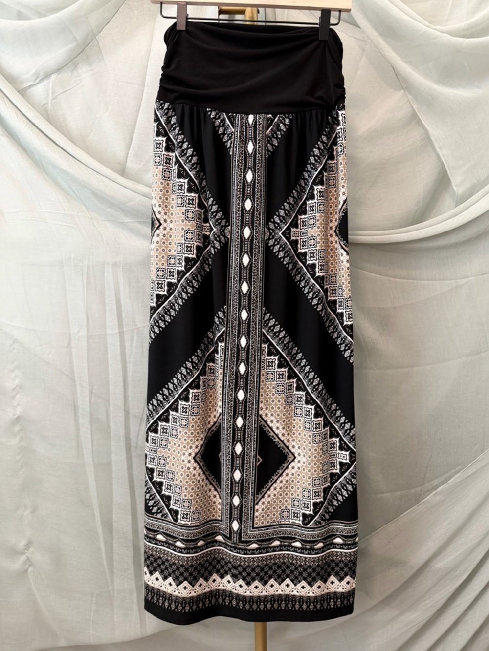 I.N. Studio Black and Tan Maxi Skirt - Picture 2 of 6